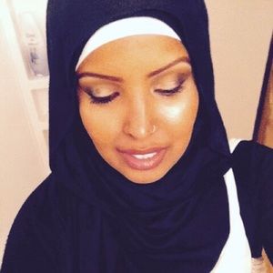 Meet your Posher, Anab